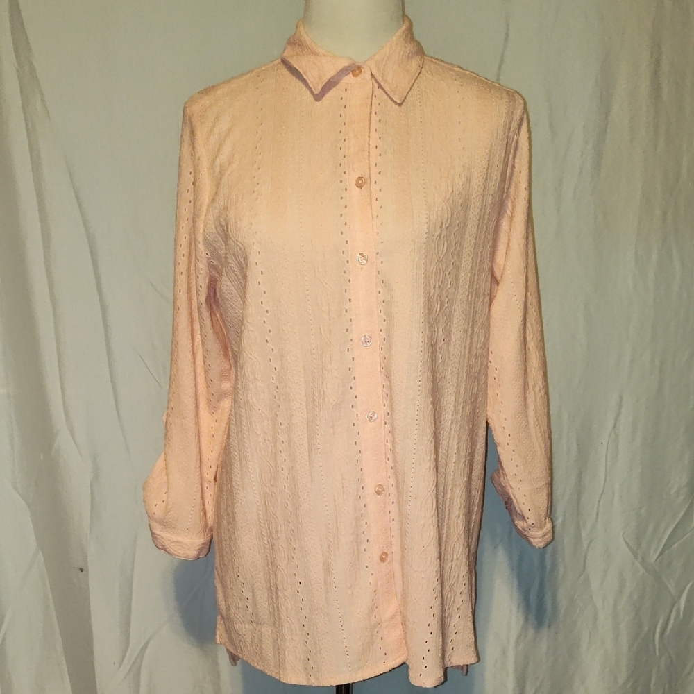 Chico's Light Peach Button Down Cut Out Size 1/ Medium Shirt